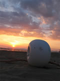 Galleggiante al tramonto